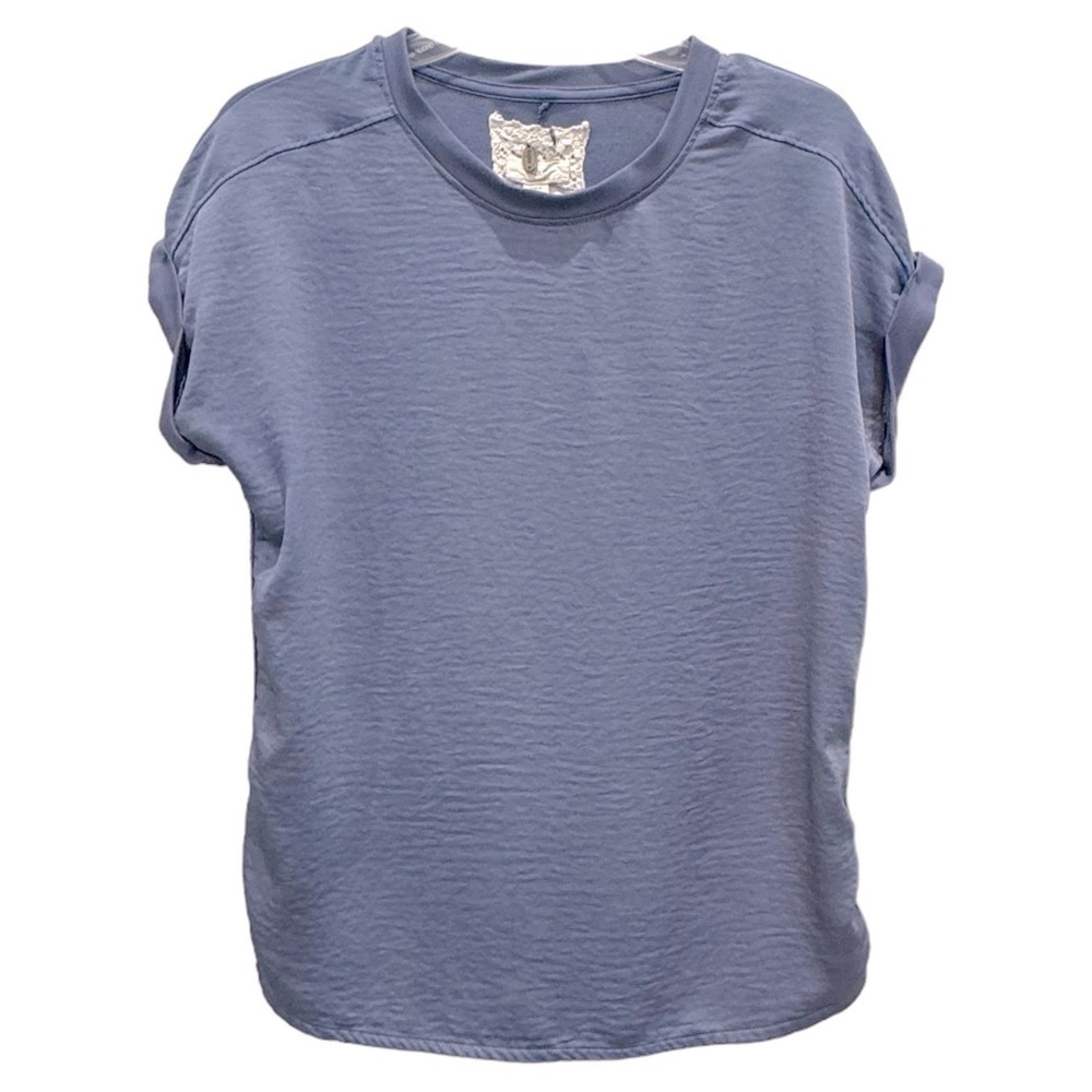 Cupio Size Medium Blue-Gray Short Roll Sleeves Shirttail Hem